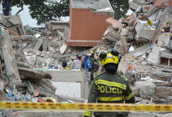 Colombia registra 314 fallecidos diez días después del terremoto de magnitud 7,4 Vista de daños por el terremoto del 10 agosto en la ciudad de Cali (Colombia). Foto La Hora: EFE