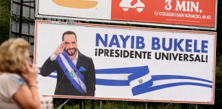 Empresario español fan de Bukele pone vallas publicitarias a favor de político salvadoreño
