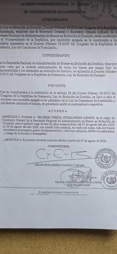Acuerdo vicepresidencial 186-2023 que coloca a Gloria Guillermo como secretaria de Senabed.