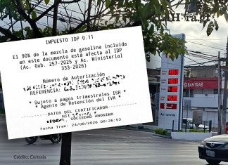 La factura tendrá una inscripción en la que refiere que el 90% es afecto al IDP. Foto La hora. Francisco Altan.
