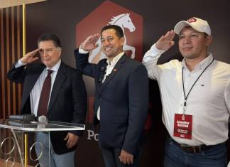 El diputado Nery Ramos junto al expresidente Alfonso Portillo en la presentación del partido político Firmes. Foto: La Hora / José Orozco