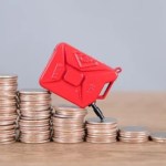 Las gasolinas registran su primera baja tras semanas de aumentos.