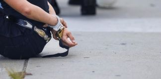 Condenan a 24 meses de cárcel a migrante de Guatemala que lesionó a oficial federal en Grand Rapids.