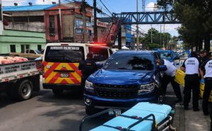 Armas y fallecido vinculado a "Los Junior": Investigan disputa por venta de droga tras ataque en Mixco