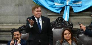 El presidente del Congreso, Luis Contreras, levanta la plenaria por falta de asistencia para continuar con la interpelación al ministro de Desarrollo Social. Foto: La Hora / José Orozco
