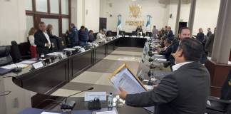 Luis Contreras busca consensos en el Congreso para aprobar subsidio de Q12 al diésel y Q3 a gasolina Las bancadas no logran consensos para aprobar un apoyo social por el precio de los combustibles. Foto: La Hora / José Orozco