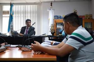 Juez dicta falta de mérito a favor de pareja de Nidia Bautista, la mujer que murió luego de ser arrollada en zona 18