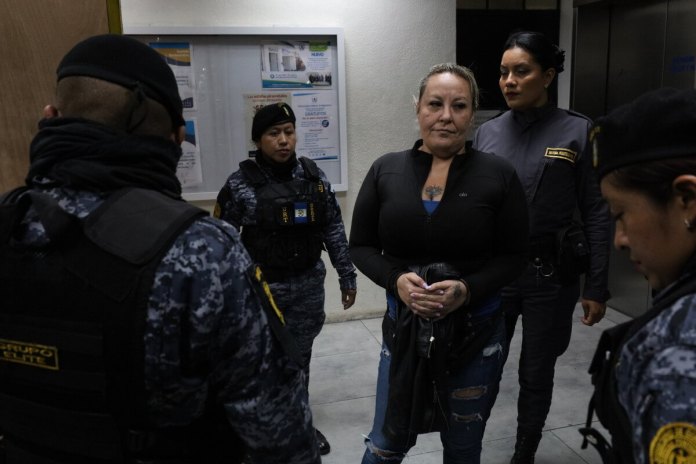 El Juzgado de Mayor Riesgo A se dispone a dictar resolución luego que el MP solicitara enviar a juicio a María Marta Castañeda vinculada al atentado contra la fiscal Miriam Reguero. Foto La Hora: Archivo