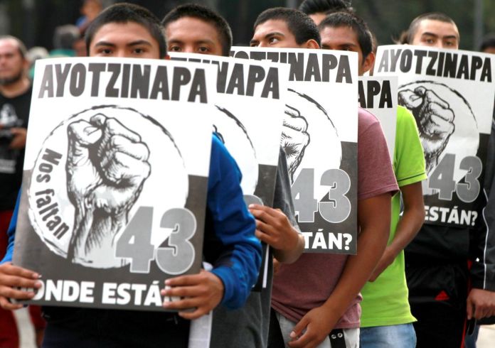 normalistas ayotzinapa Fiscalía General de la República de México