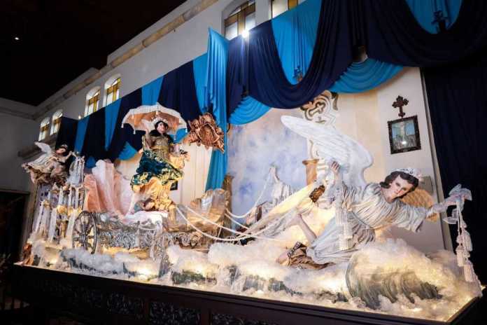 procesion asuncion La imagen de la Virgen de la Asunción recorre las calles y avenidas del Centro Histórico siendo este su recorrido para este 15 de agosto. Foto La Hora: Pastoral de Religiosidad Popular La Asunción