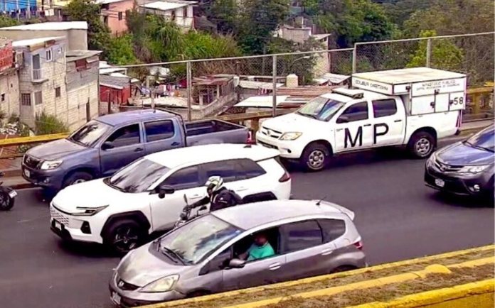 puente incienso Continúan los operativos en Los Cerritos, zona 7, y se mantiene la reducción de carriles hacia Bethania.