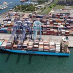 Ley de Puertos avanza con la promesa de modernizar el comercio marítimo.