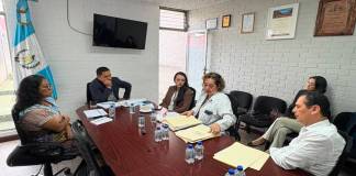 Autoridades del Hospital Roosevelt analizan ampliar horario de atención a paciente con cáncer Directores de los hospitales Roosevelt y San Juan de Dios, en citación por atención en los nosocomios. Foto: La Hora / Roberto Cordón