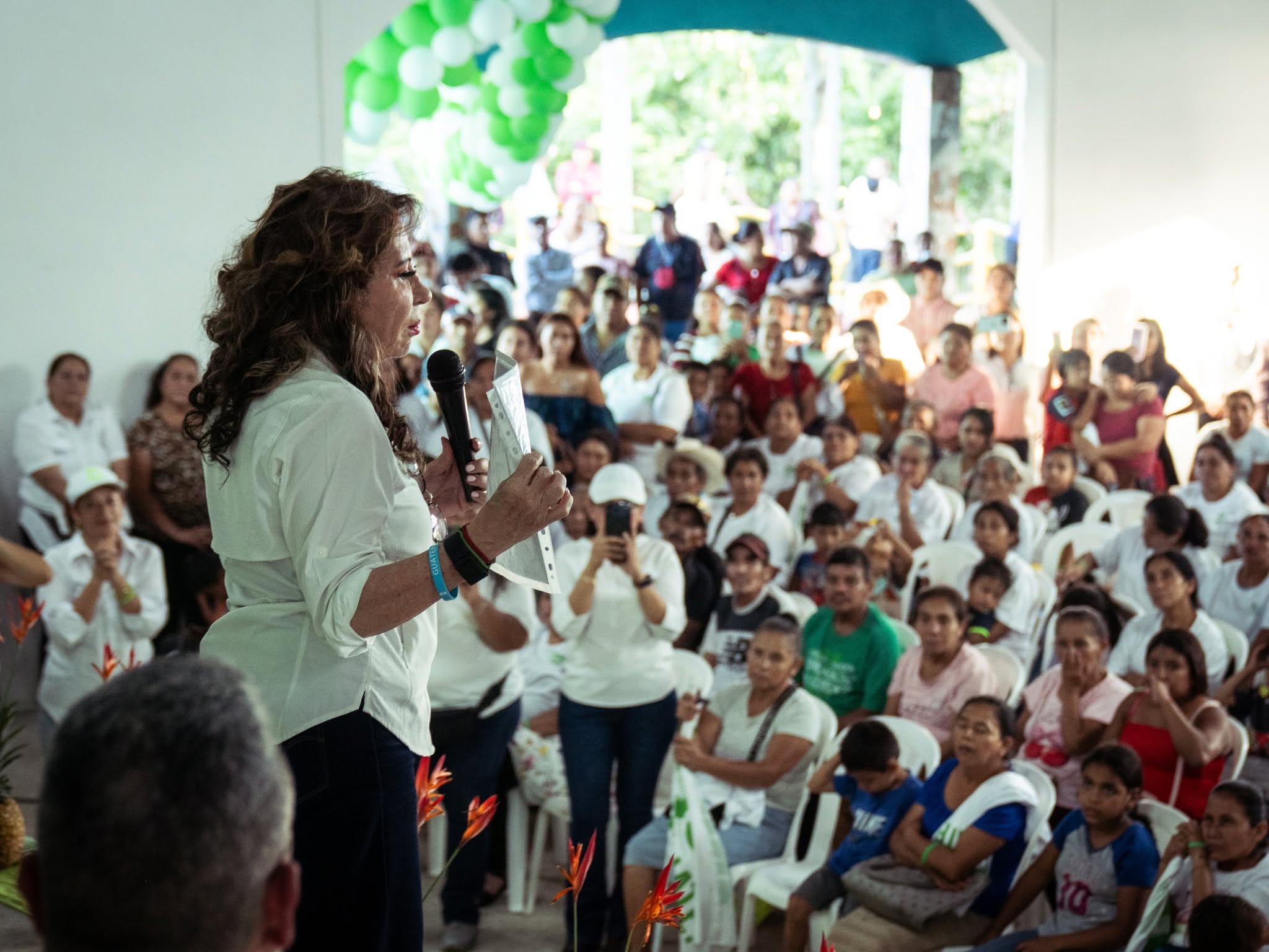 Sandra Torres busca ampliar la presencia territorial de su partido y en ese marco ha sumado a sus filas a diversos actores.