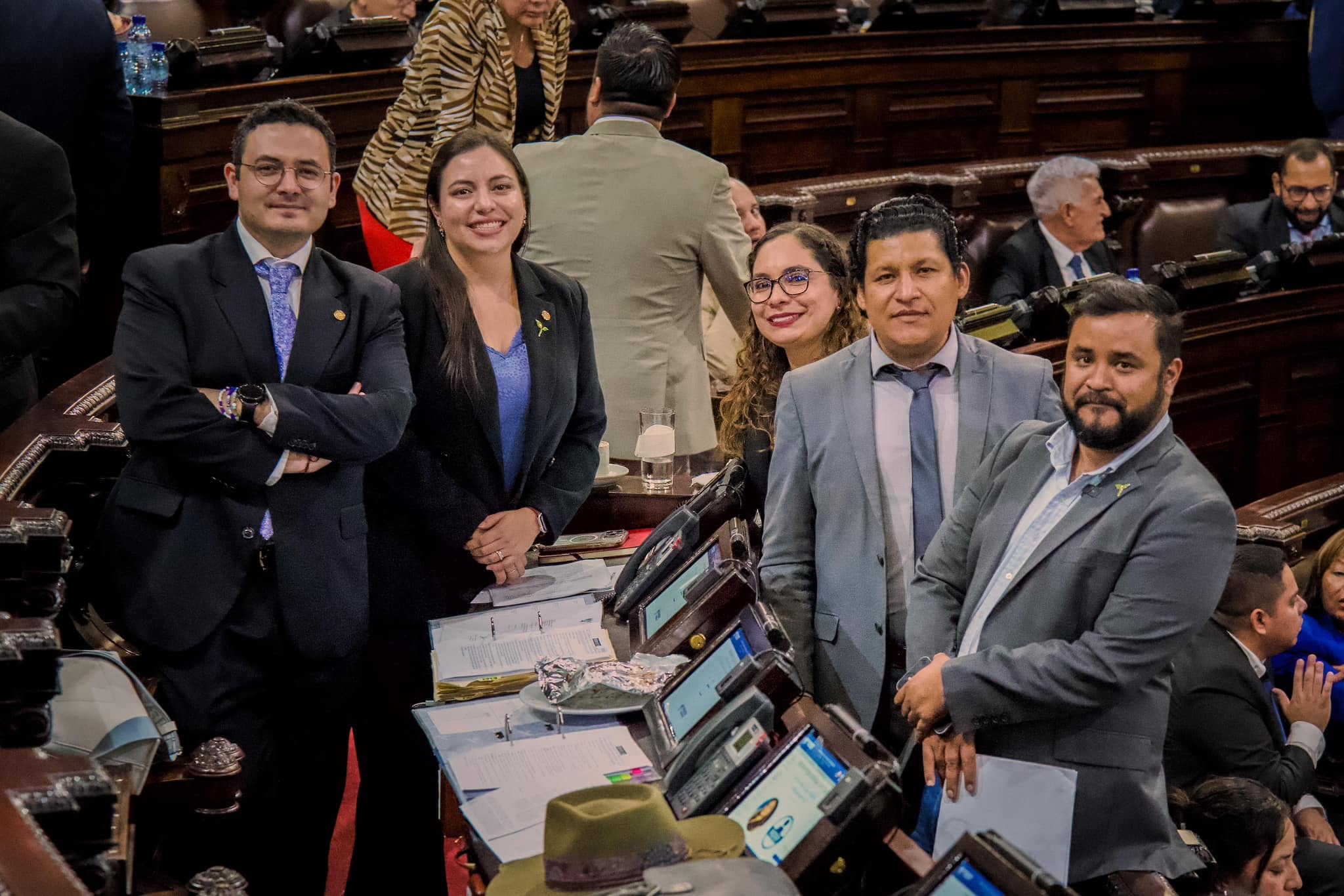 La bancada de Semilla separó a Ivanna Luján de sus filas tras cuestionar su voto a favor de la continuidad de Luis Rosales como magistrado suplente de la Corte de Constitucionalidad.