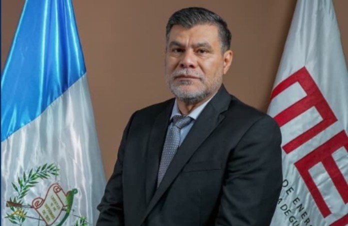 Rodolfo Xoy asume como nuevo viceministro encargado de Minería e Hidrocarburos del MEM, tras la salida de su antecesor. Foto La Hora: MEM.