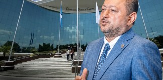 Una Sala ordenó a la Contraloría emitir el finiquito de Walter Mazariegos, pese a las denuncias en su contra.