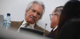Tribunal pide informe a Inacif antes de autorizar permiso solicitado por Jose Rubén Zamora El Tribunal Noveno de Sentencia Penal pidió al Inacif un informe que señale cual es el estado actual de salud de José Rubén Zamora. Foto La Hora: Daniel Ramírez