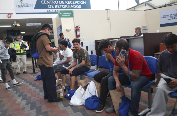 Guatemala ha recibido en tránsito a 2.800 mexicanos deportados por EE.UU. este año