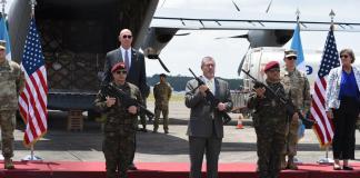 Ejército de Guatemala recibe primer lote de fusiles M4 de EE. UU. para el combate al narcotráfico Recepción de armamento fusiles M4 EEUU