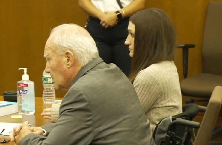 El juicio contra Lindsay Clancy, acusada de asesinar a sus tres hijos en enero de 2023, fue declarado nulo por falta de veredicto unánime del jurado.