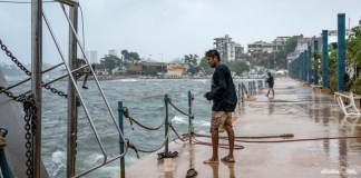 Polo se debilita a categoría 4 frente a Baja California Sur en el Pacífico mexicano