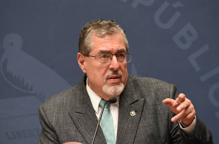 La corrupción de gobiernos pasados hacia inviables los subsidios, así lo afirmó el presidente Bernardo Arévalo al referenciar el apoyo a combustibles.