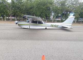 Accidente de aeronave Cessna en aeródromo de Chiquimula. Foto La Hora: DGAC.