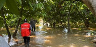 Debido a la lluvia se atendieron varias emergencias en Alta Verapaz este sábado, 26 de septiembre. Foto La Hora: Conred