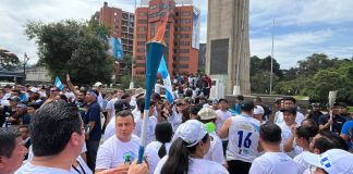Archivo de antorcha cívica celebrada en la ciudad de Guatemala. Foto La Hora: Jose Orozco