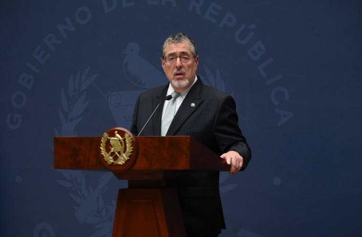 Presidente Bernardo Arévalo propone mantener el galón de diésel a Q39 para frenar alzas internacionales El presidente Bernardo Arévalo refirió que los fondos saldrán de un fondo de emergencia. Foto La Hora: José Orozco.
