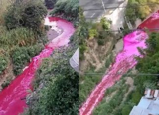Río Las Vacas teñido de rojo. Foto La Hora: captura de pantalla.