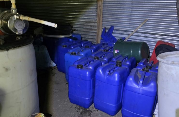 Localizan armas, vehículos y posibles laboratorios para producir drogas en Sacatepéquez Allanamientos en Sacatepéquez dejan armas, vehículos y posibles laboratorios para producir drogas. Foto La Hora: MP.