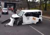 Taxista huye tras accidente en bulevar Liberación. Foto La Hora: Amílcar Montejo.