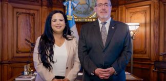 La visita de Ana Quintana a Guatemala, los actores que visitó y la advertencia de visas La visita de Ana Quintana a Guatemala, los actores que visitó y la advertencia de visas. Foto La Hora: Embajada de Estados Unidos en Guatemala.