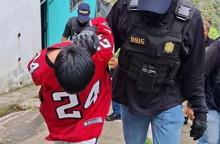 Alias “El Smurf” quedó en libertad tras ser capturado con armas. Foto La Hora: PNC.