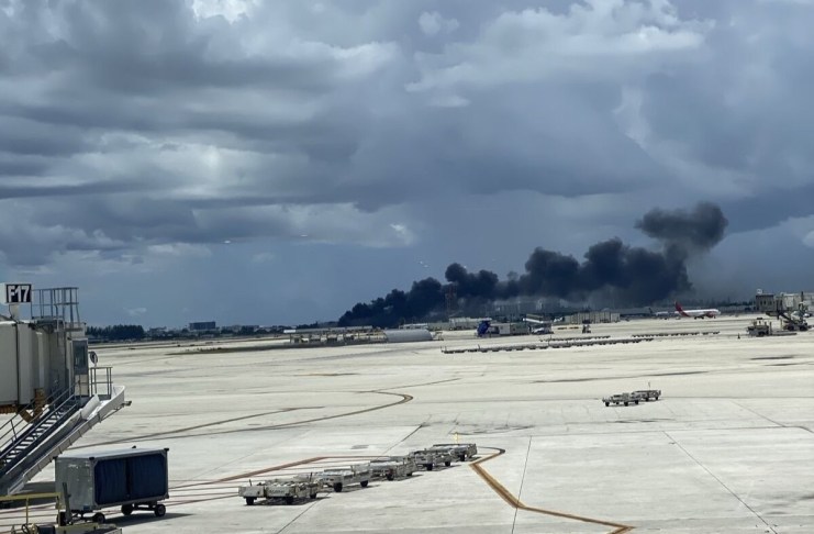 Un avión de carga de Amazon, que provenía de Puerto Rico, se estrelló en el Aeropuerto Internacional de Miami.