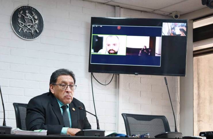 El defensor de Roxana Baldetti solicitó tiempo para presentar su argumento para oponerse a la extinción de dominio pedida por el MP. Foto La Hora: Daniel Ramírez