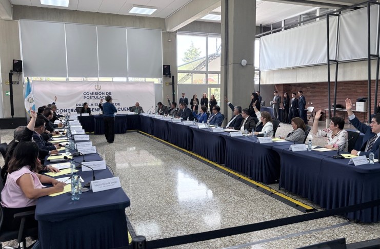 Comisión de Postulación para elegir contralor. Foto La Hora: José Orozco