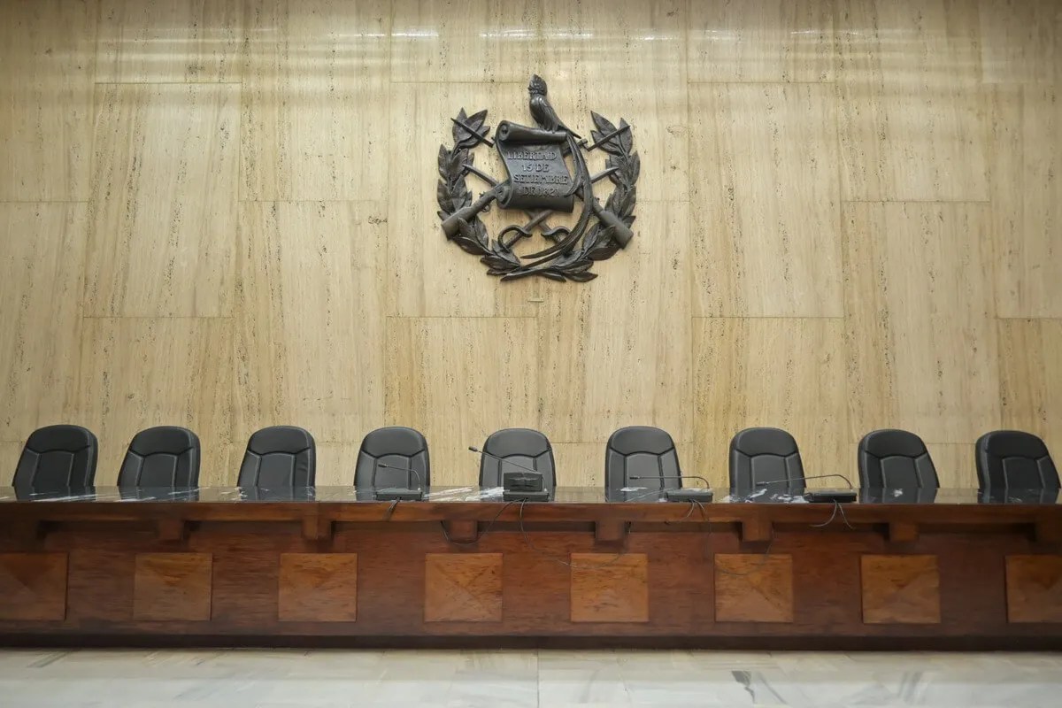Sala de Vistas de la Corte Suprema de Justicia, uno de los espacios donde los magistrados del máximo tribunal del país conocen y resuelven asuntos sometidos a su jurisdicción. Foto La Hora: Archivo.