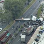 Cabezal detiene el tránsito vehicular hacia la capital en el bulevar Los Próceres en zona 10
