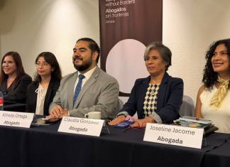 Grupo de Trabajo de la ONU exige que se investigue detención arbitraria de abogada Claudia González Equipo de abogados que acompañan a la abogada defensora de exfiscales exiliados y exmandataria de la extinta CICIG, Claudia González. Foto La Hora: Diego España