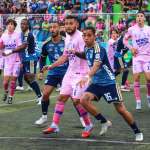 Comunicaciones, tras alinear a seis futbolistas extranjeros al mismo tiempo, podría perder el partido contra Deportivo Mixco por alineación indebida.