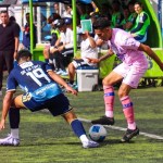 Deportivo Mixco y Comunicaciones empataron 1-1 en el Estadio Santo Domingo de Guzmán en un partido lleno de polémicas decisiones arbitrales.