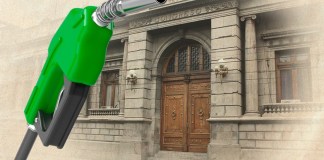 Los diputados logran consensos para presentar una iniciativa de exoneración de impuestos a los combustibles. Foto: La Hora: Alejandro Ramírez
