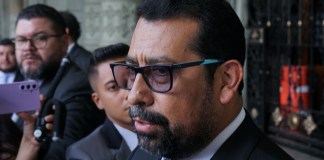 El Mineduc publicará "disposiciones generales" para la forma en que se realizarás las antorchas por parte de centros educativos.