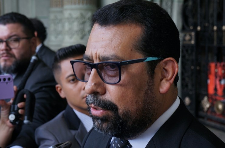 El Mineduc publicará "disposiciones generales" para la forma en que se realizarás las antorchas por parte de centros educativos.
