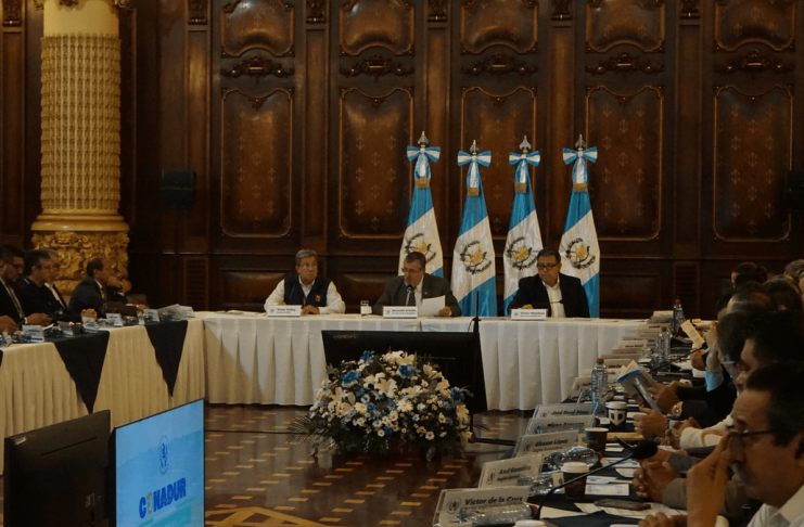 Aprueban más de 2 mil proyectos de obras de Codedes, con prórroga al 30 de septiembre para sumar más Los Codedes obtuvieron una prorroga hasta el 30 de septiembre para ampliar el numero de proyectos de obra publica que han sido aprobados por el gobierno. Foto La Hora: Kenneth Jordan
