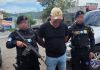 La persona detenida es sospechosa de varios delitos y era requerido por la justicia desde 2004. Foto La Hora: PNC