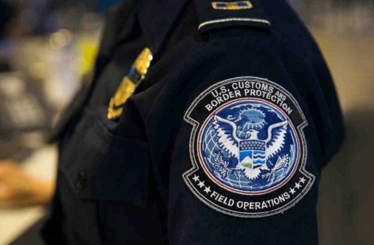 EE. UU. contrata 4 empresas para localizar guatemaltecos deportados y cobrar multas de inmigración